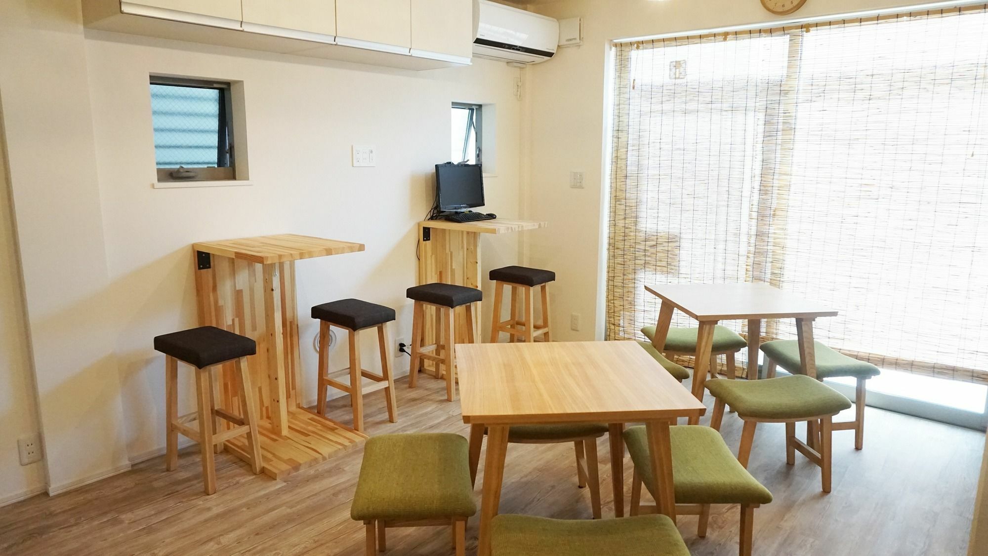 Poly Hostel Ōsaka Exterior foto